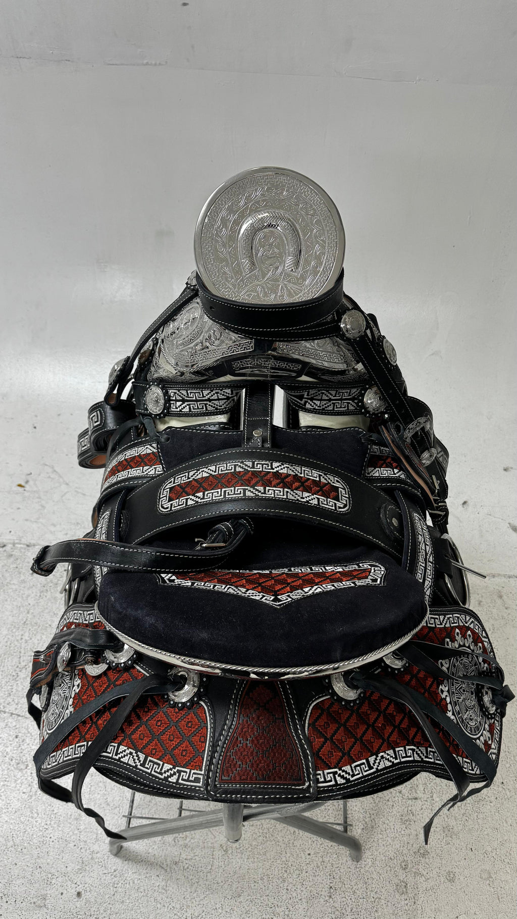 Charro Saddle – Black/Red/Bordada/Leather/Silver Accents (15.5”)