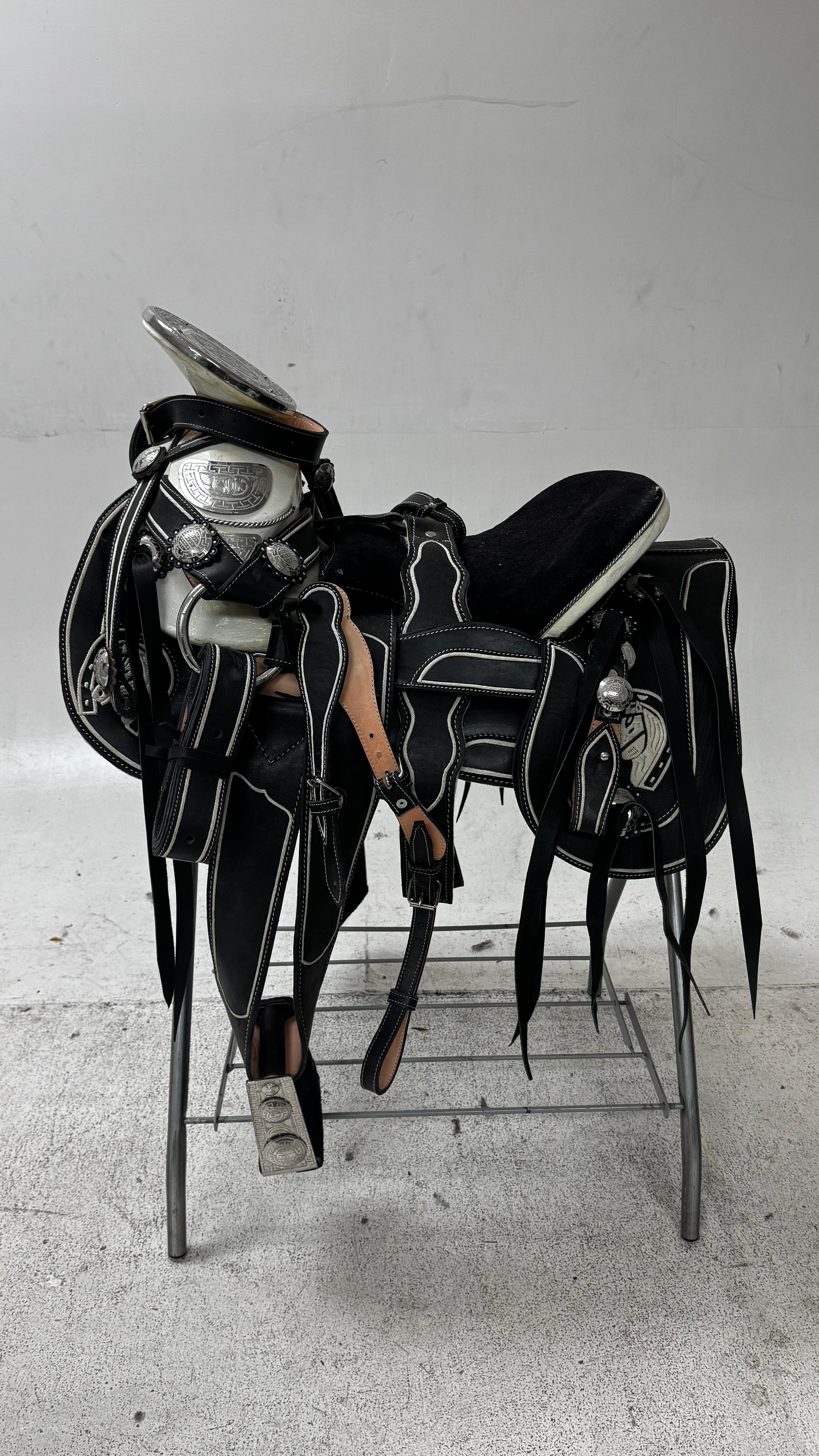 Charro Saddle – Black/Piteada/Leather/Silver Details (15.5”)