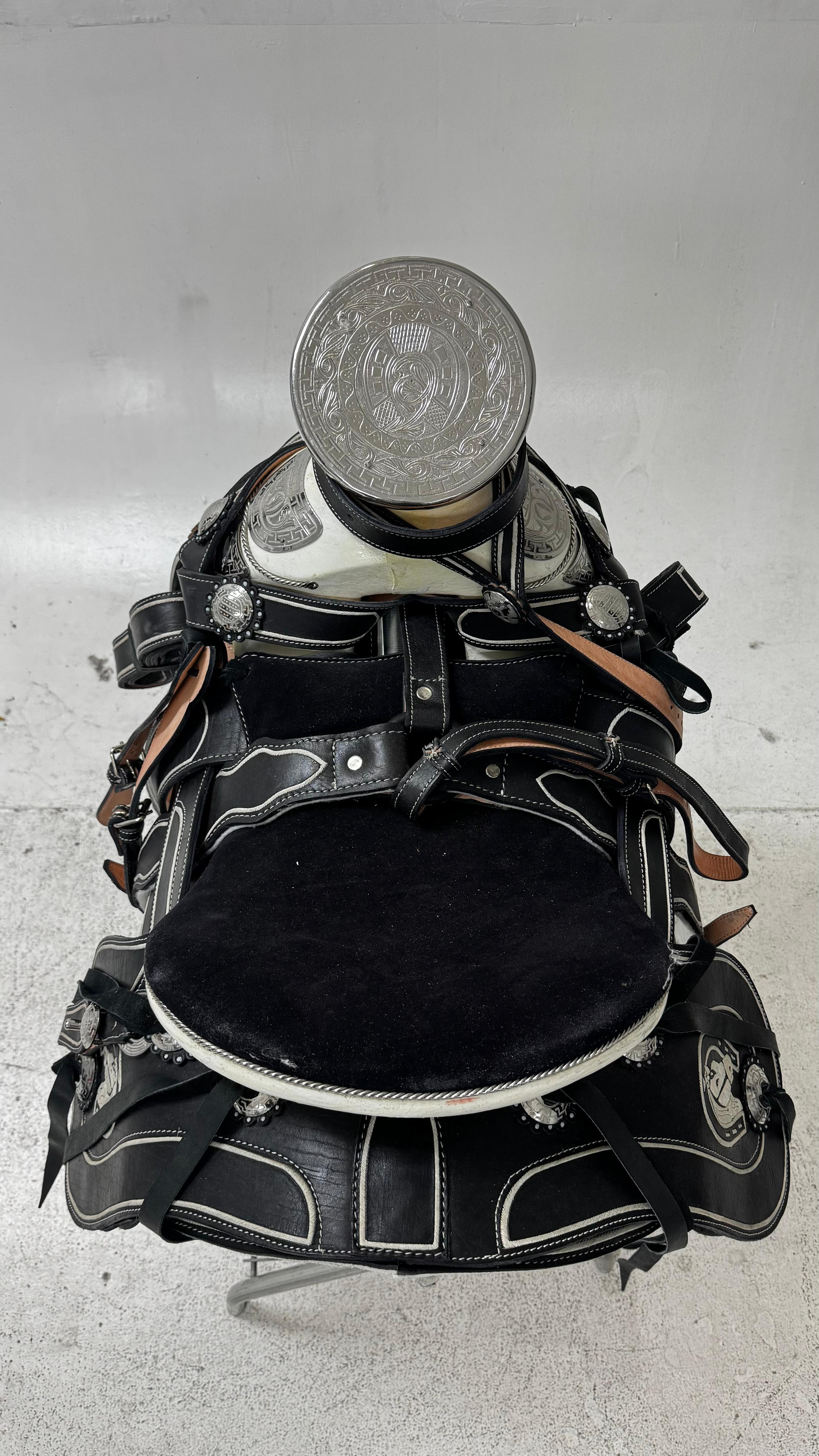 Charro Saddle – Black/Piteada/Leather/Silver Details (15.5”)