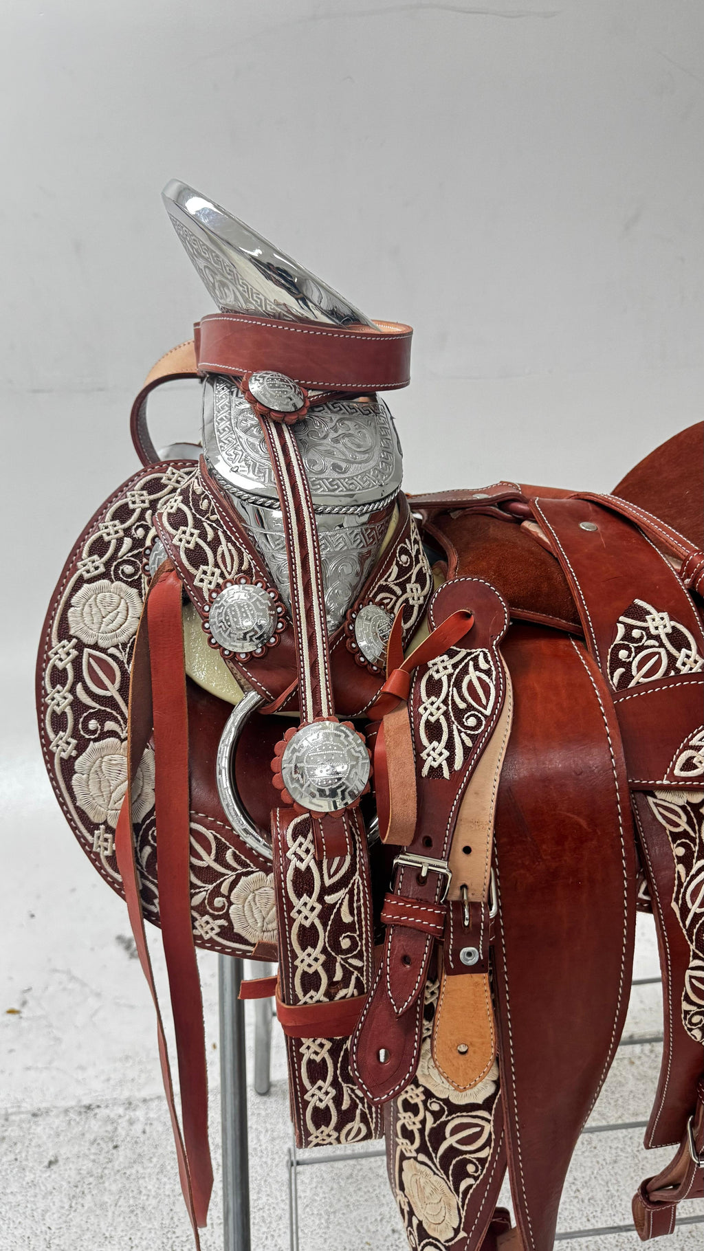 Charro Saddle – Red Floral Piteada Leather with Silver Accents (15.5”)