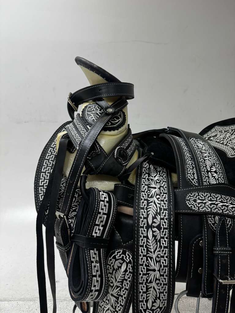 Charro Saddle – Black & White “La Sombra Real” Edition (15.5”)