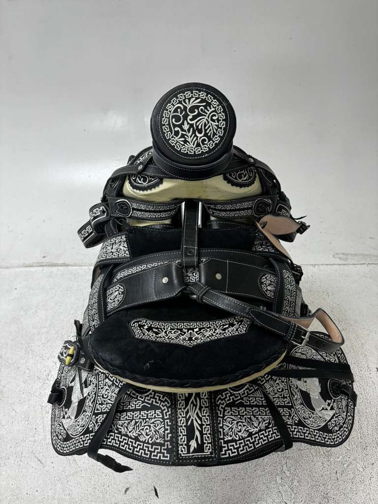 Charro Saddle – Black & White “La Sombra Real” Edition (15.5”)