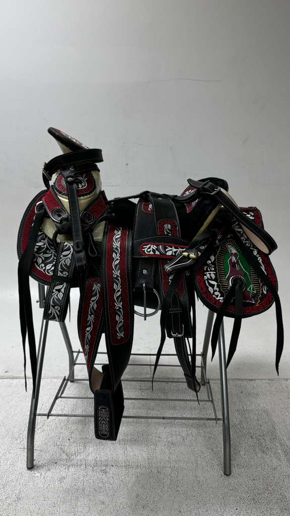 Charro Saddle – Black, Red & Green “La Rebelde Imperial” Edition (15.5”)