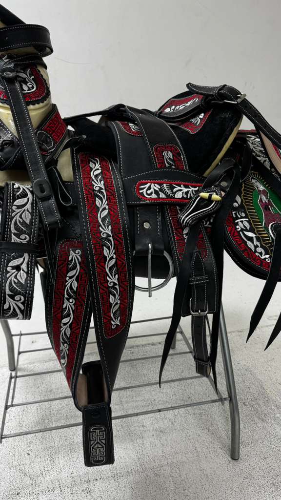 Charro Saddle – Black, Red & Green “La Rebelde Imperial” Edition (15.5”)