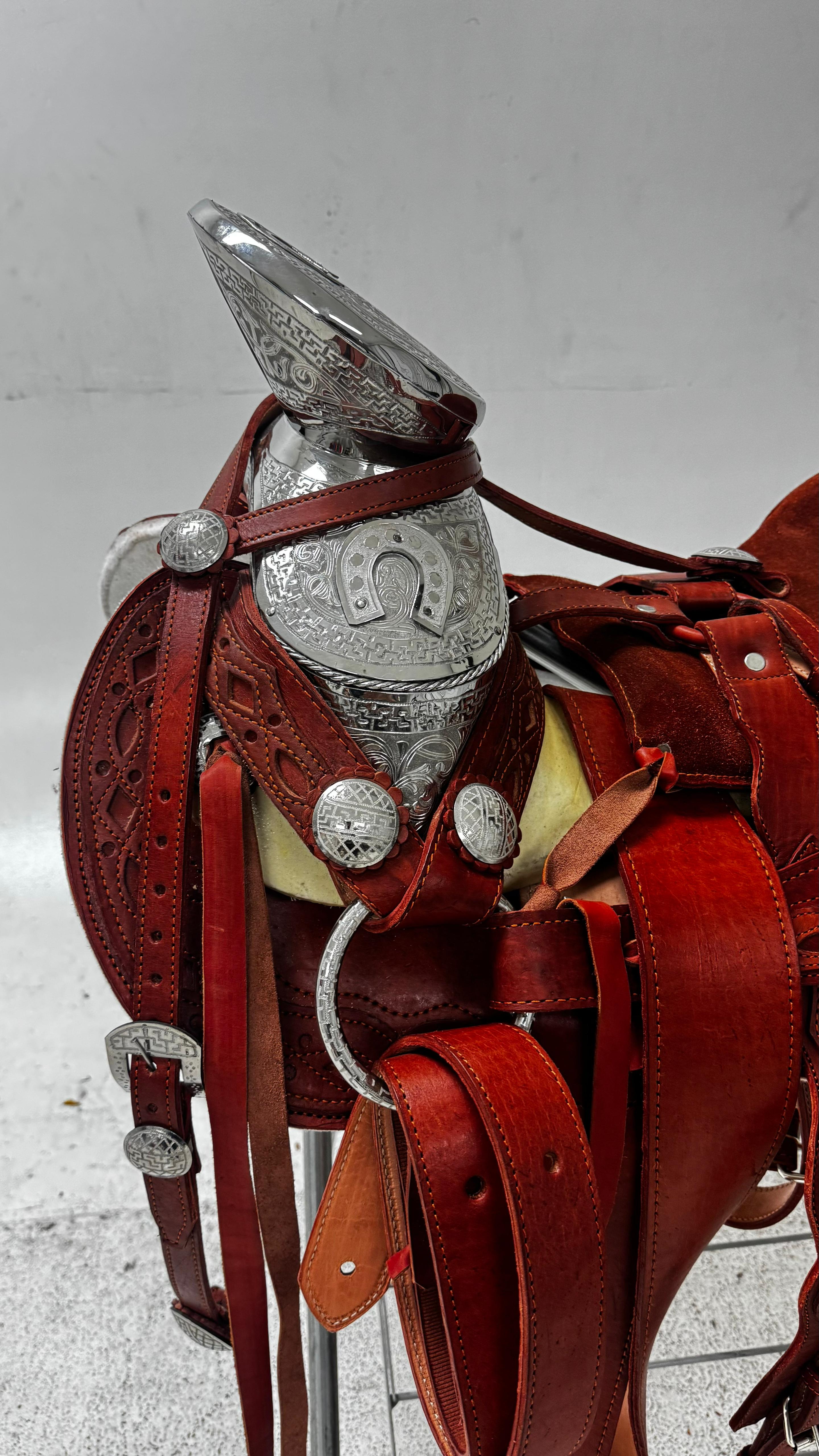 Charro Saddle – Chestnut Leather with Silver Engraved Accents (15.5”)