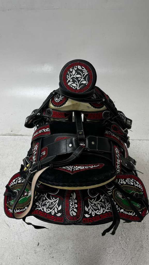 Charro Saddle – Black, Red & Green “La Rebelde Imperial” Edition (15.5”)