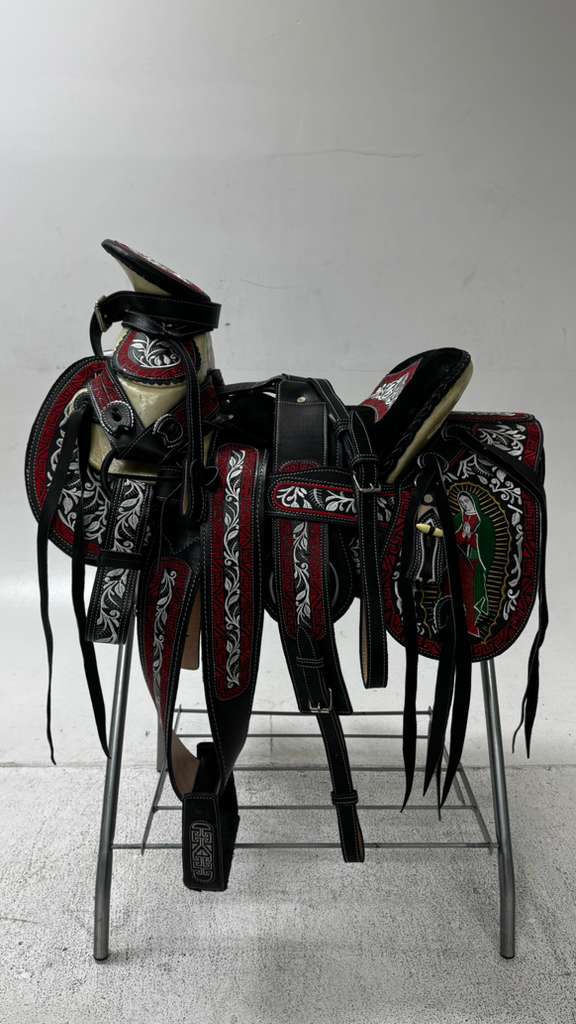 Charro Saddle – Black/Red “La Rosa Guerrera” Edition (15.5")