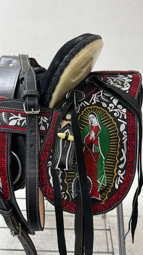 Charro Saddle – Black/Red “La Rosa Guerrera” Edition (15.5")