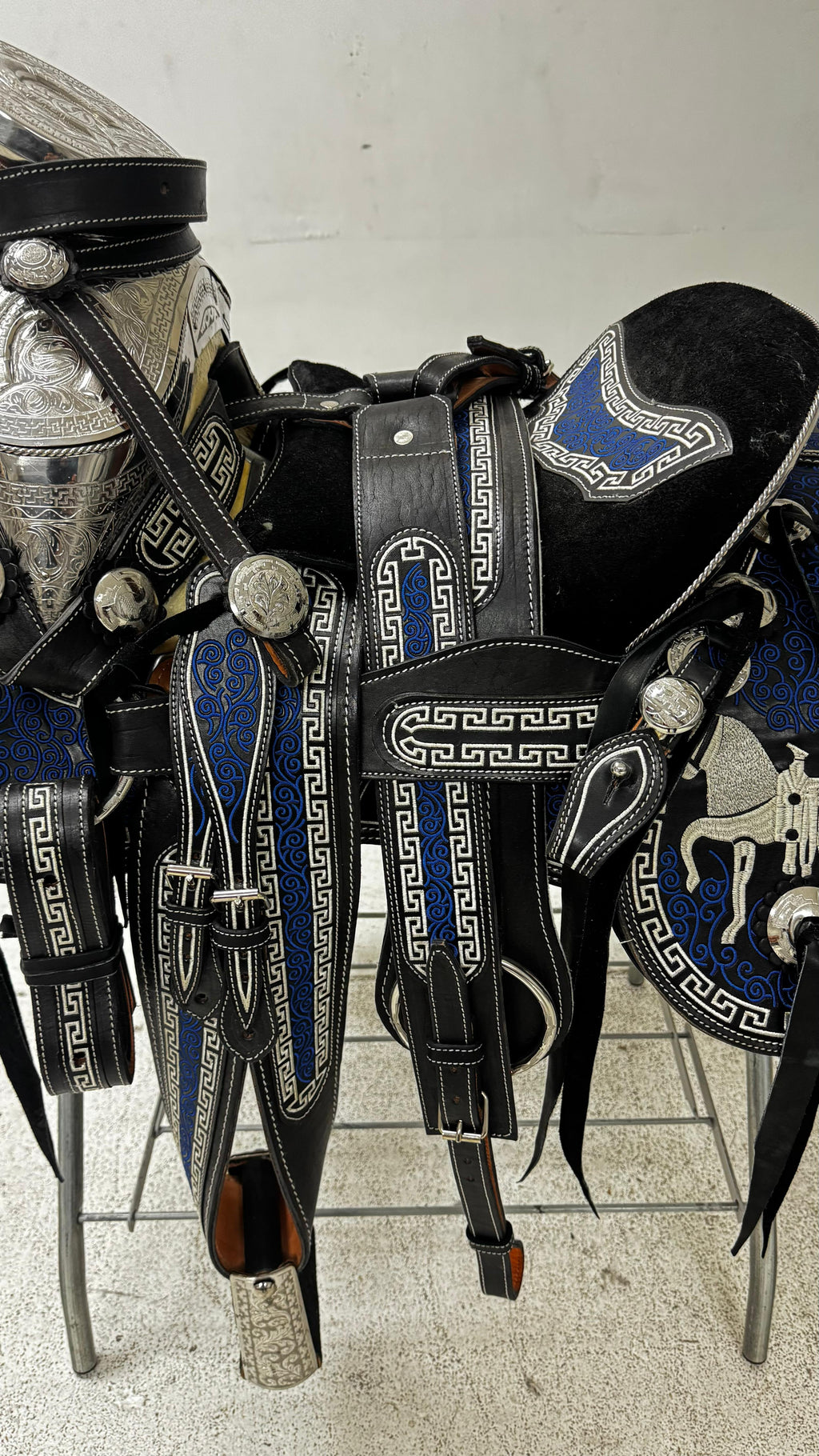 Charro Saddle – Black Bordada with Royal Blue Embroidery & Silver Horse Motif (15.5”)