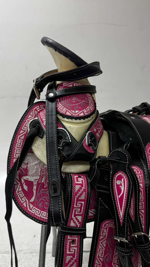 Charro Saddle – Pink & Black “La Reina Fucsia” Edition (15.5”)