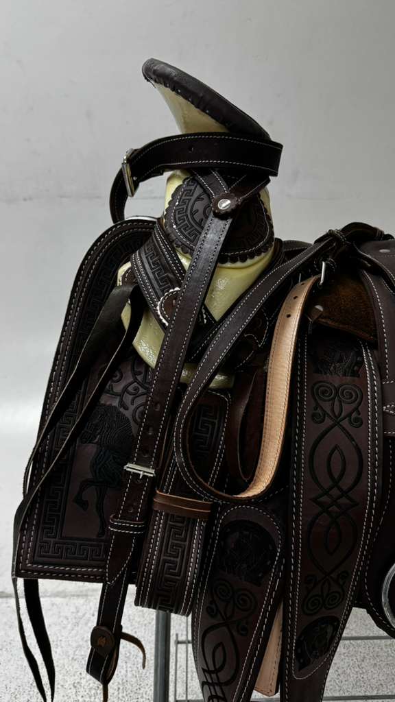 Charro Saddle – Dark Chocolate “El Cazador” Edition (15.5”)