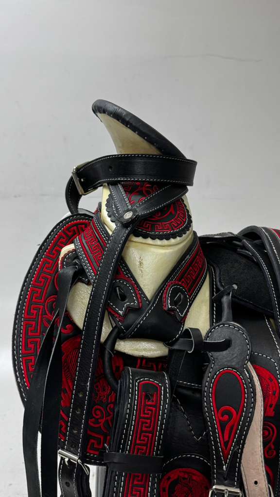 Charro Saddle – Black & Red “La Sombra Roja” Edition (15.5”)