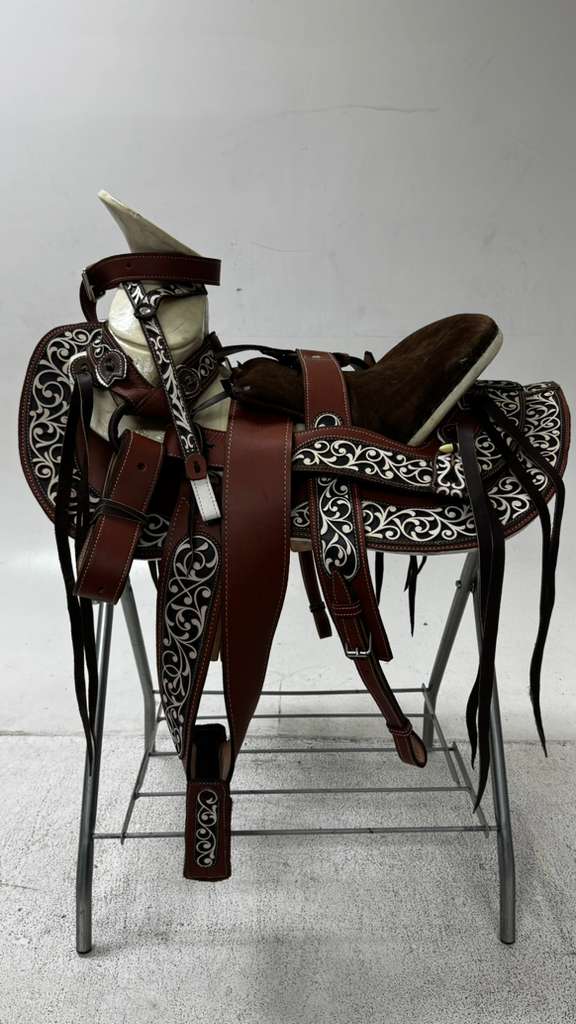 Charro Saddle – Brown & Black “La Cincelada Clásica” Edition (15.5”)