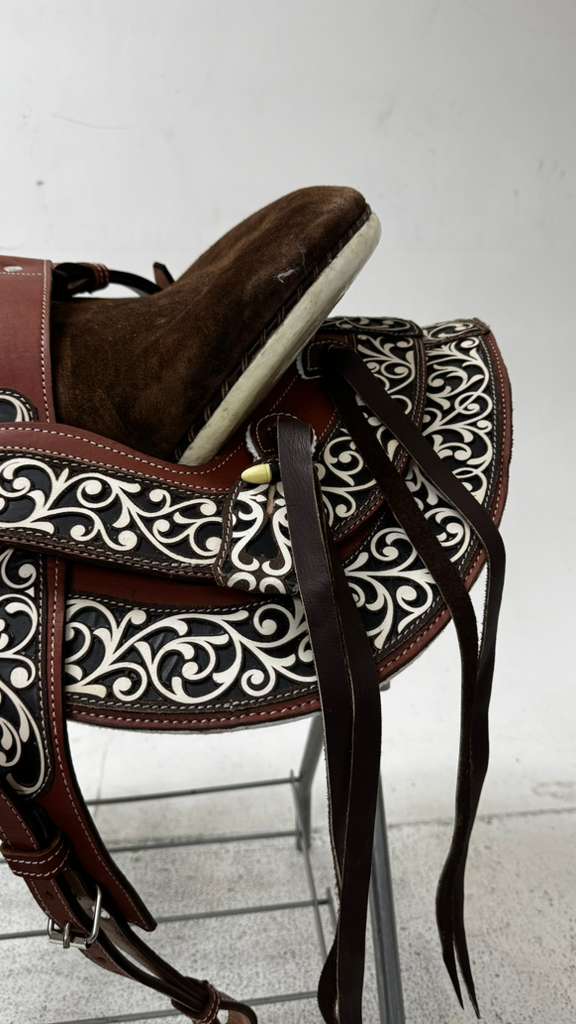 Charro Saddle – Brown & Black “La Cincelada Clásica” Edition (15.5”)