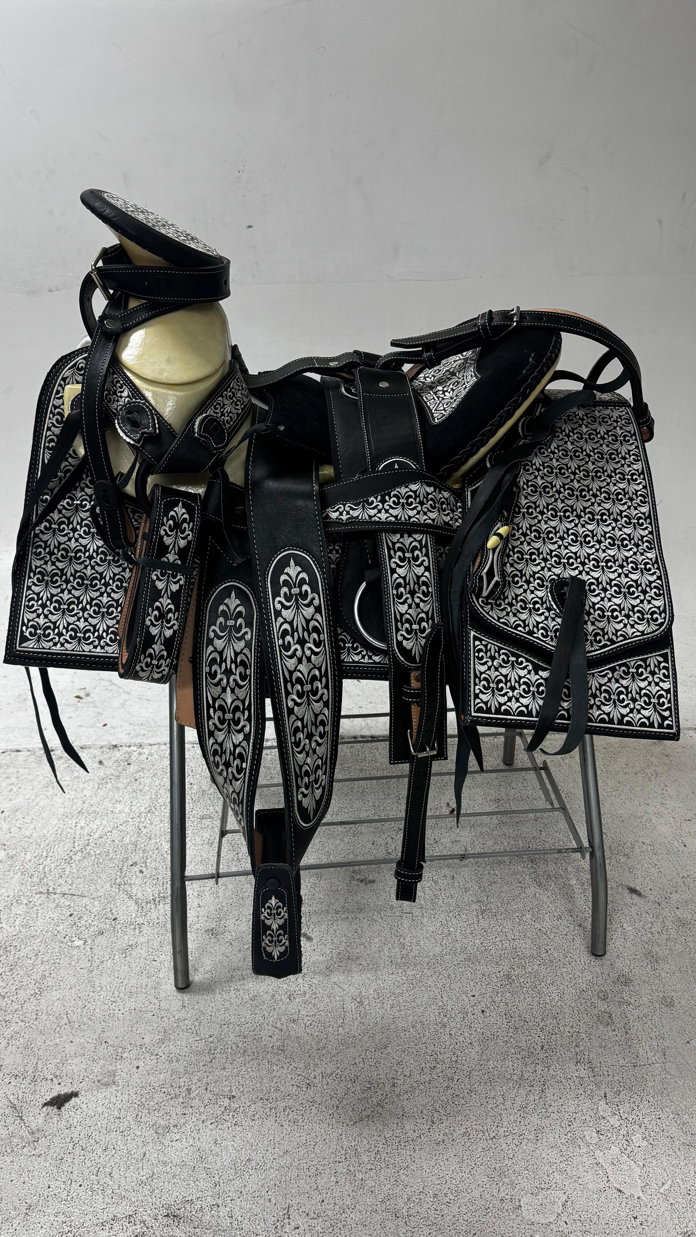 Charro Saddle – Black Leather with Silver Bordada Floral Pattern & Suede Seat (15.5”) (“La Imperial”)