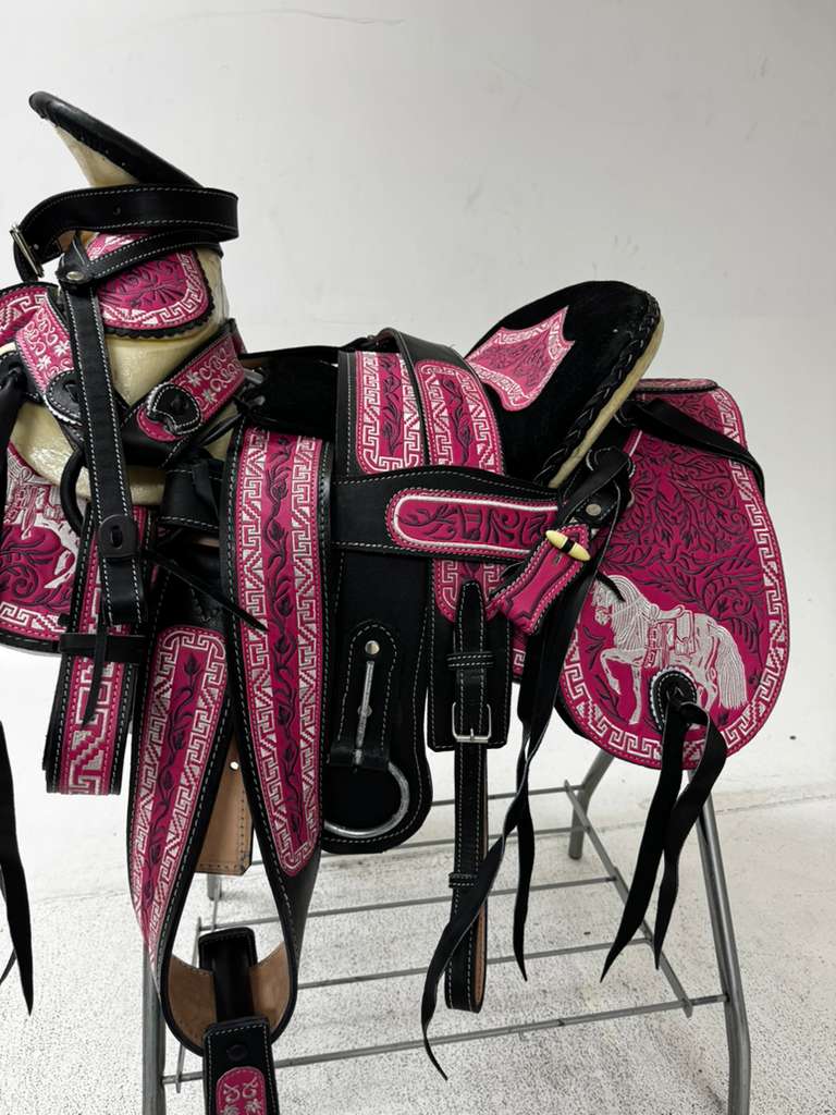 Charro Saddle – Magenta & Black “La Rosa Fuerte” Edition (15.5”)