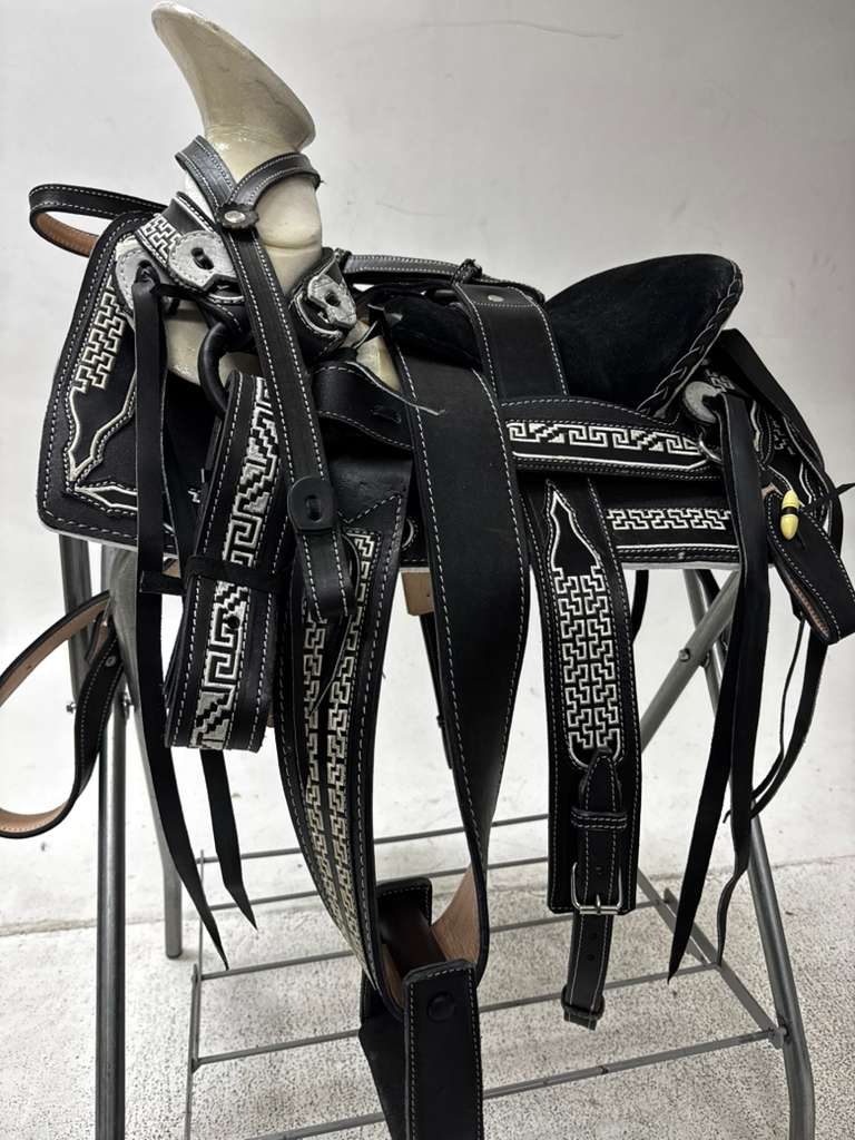 Charro Pony Saddle – Black & White “El Jinete” Edition (Pony)