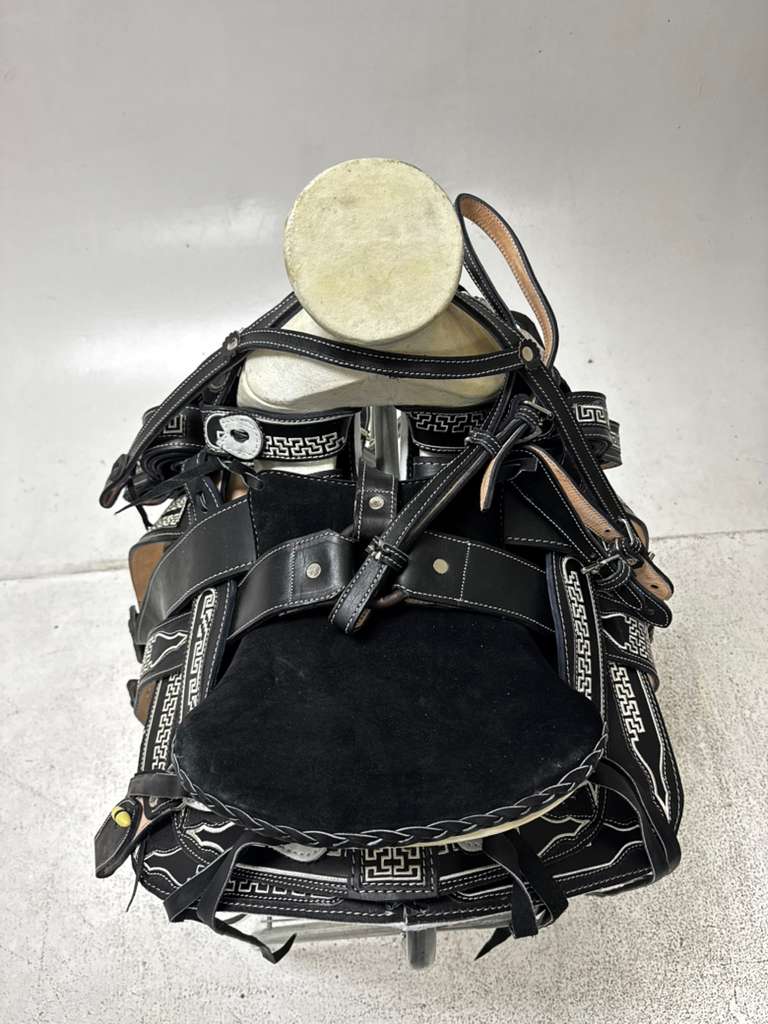 Charro Pony Saddle – Black & White “El Jinete” Edition (Pony)