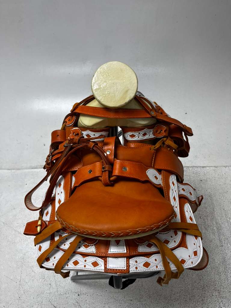 Charro Saddle – Tan & White “La Pequeña Vaquera” Edition (Pony Size)