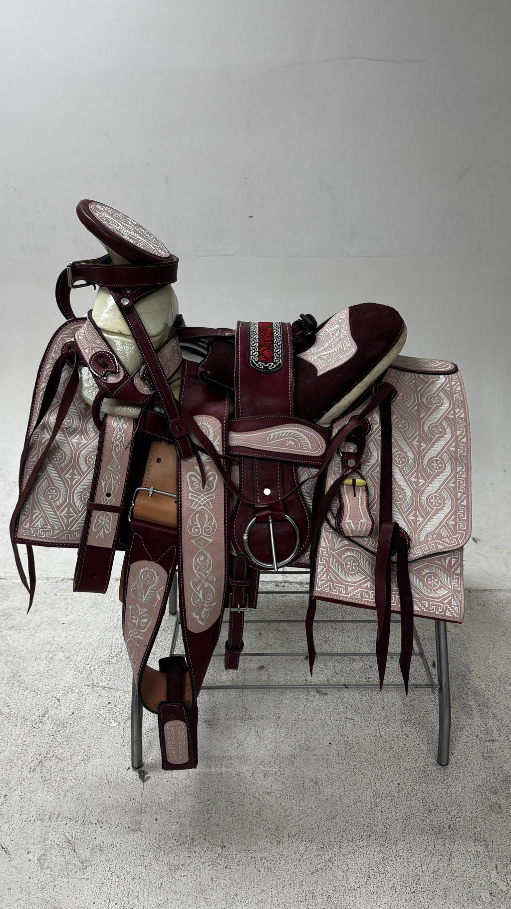 Charro Saddle – Burgundy Leather with Silver Bordado Accents (15.5”) “El Hidalgo”