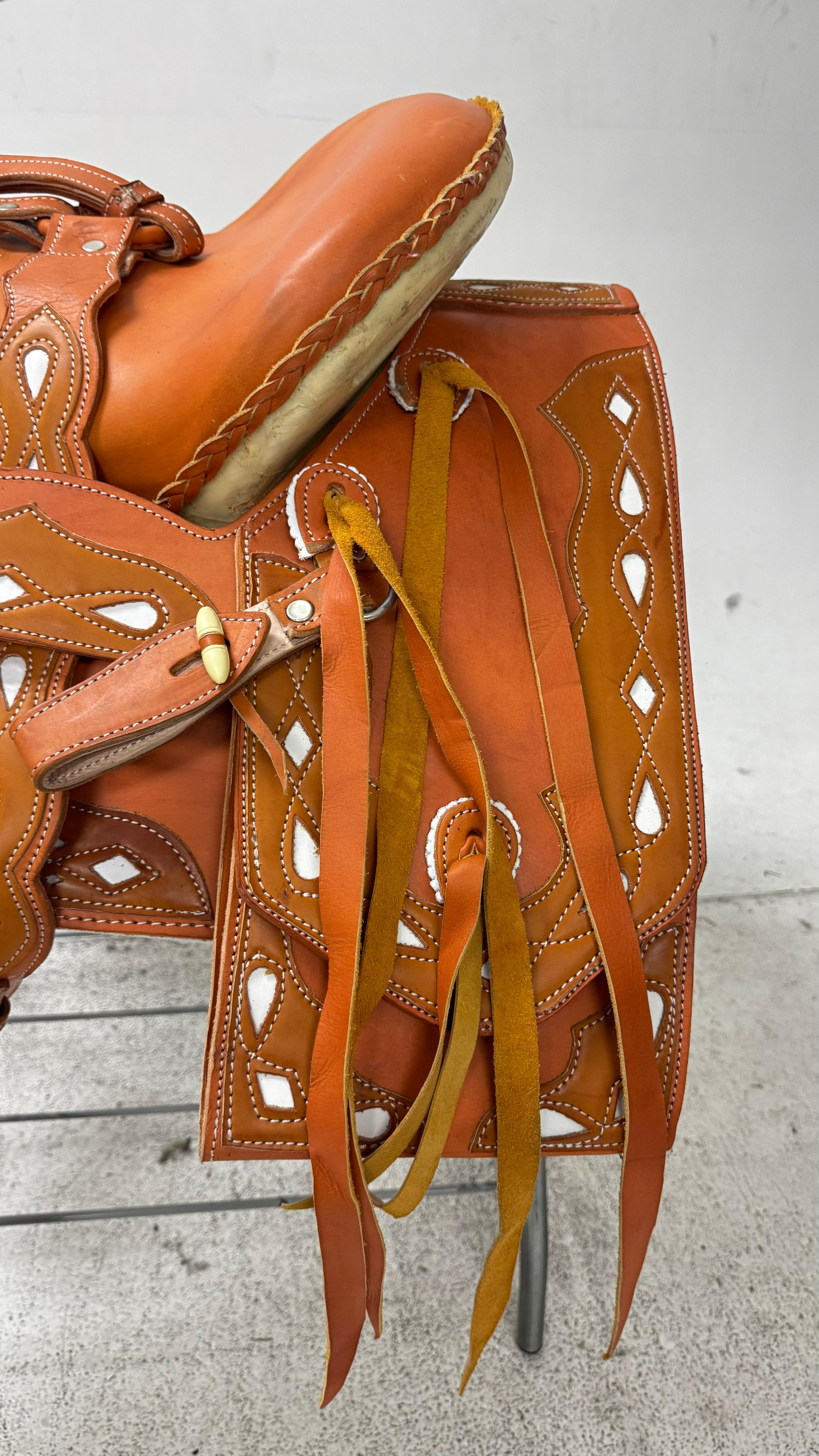 Charro Saddle – Natural Tan Leather with Cutout Detailing (15.5”) “El Vaquero”