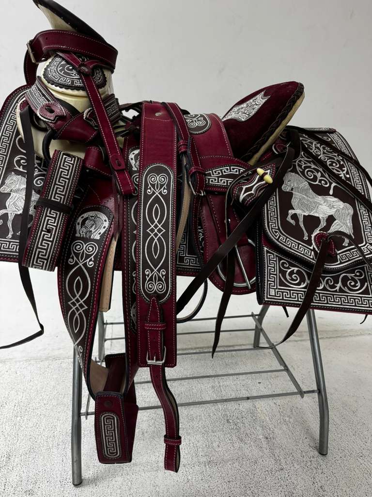 Charro Saddle – Burgundy & Silver “El Centenario” Edition (15.5”)