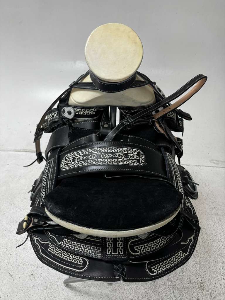Charro Saddle – Black & White Greca Edition (15.5”)