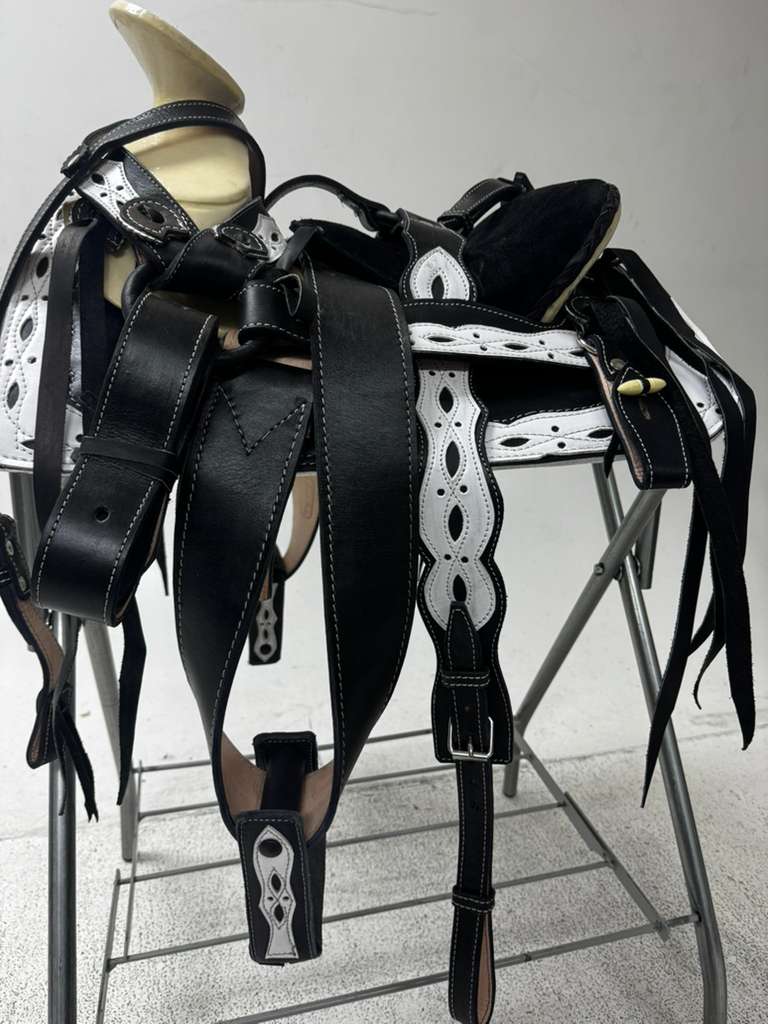 Charro Saddle – Black & White “Eskaros Blanco” Pony Edition