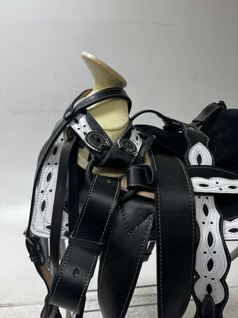 Charro Saddle – Black & White “Eskaros Blanco” Pony Edition