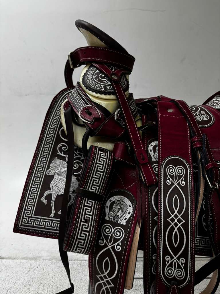 Charro Saddle – Burgundy & Silver “El Centenario” Edition (15.5”)
