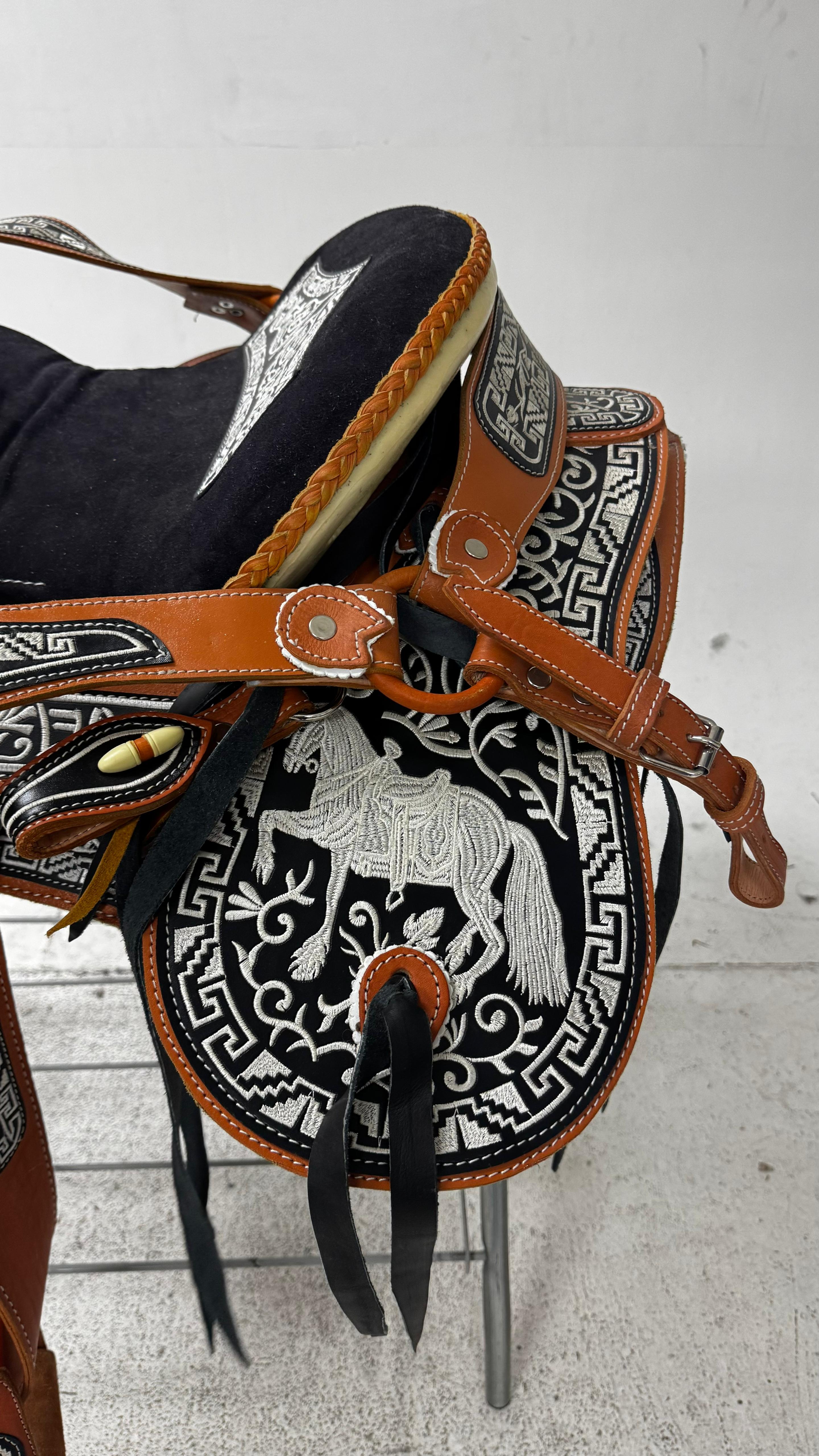 Charro Saddle – Two-Tone Leather with Black & White Embroidery (15.5”) “El Centauro”
