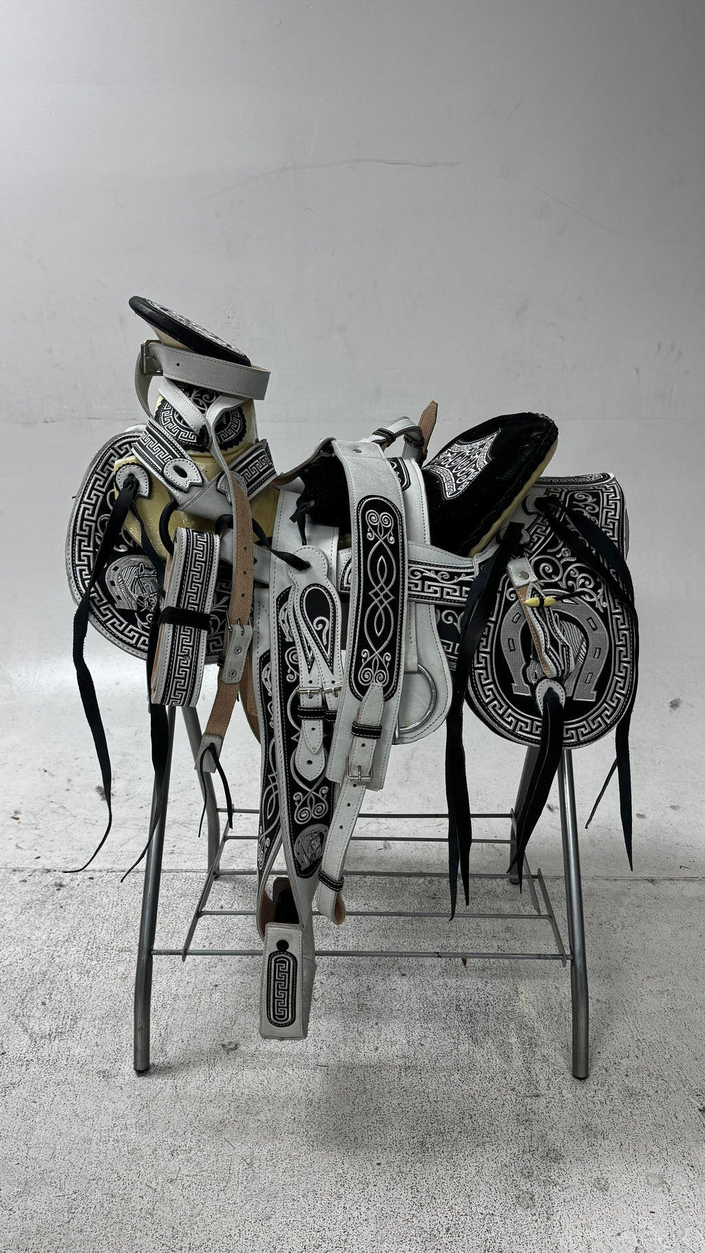 Charro Saddle – Black & White Embroidered Leather (15.5”) “La Versace”