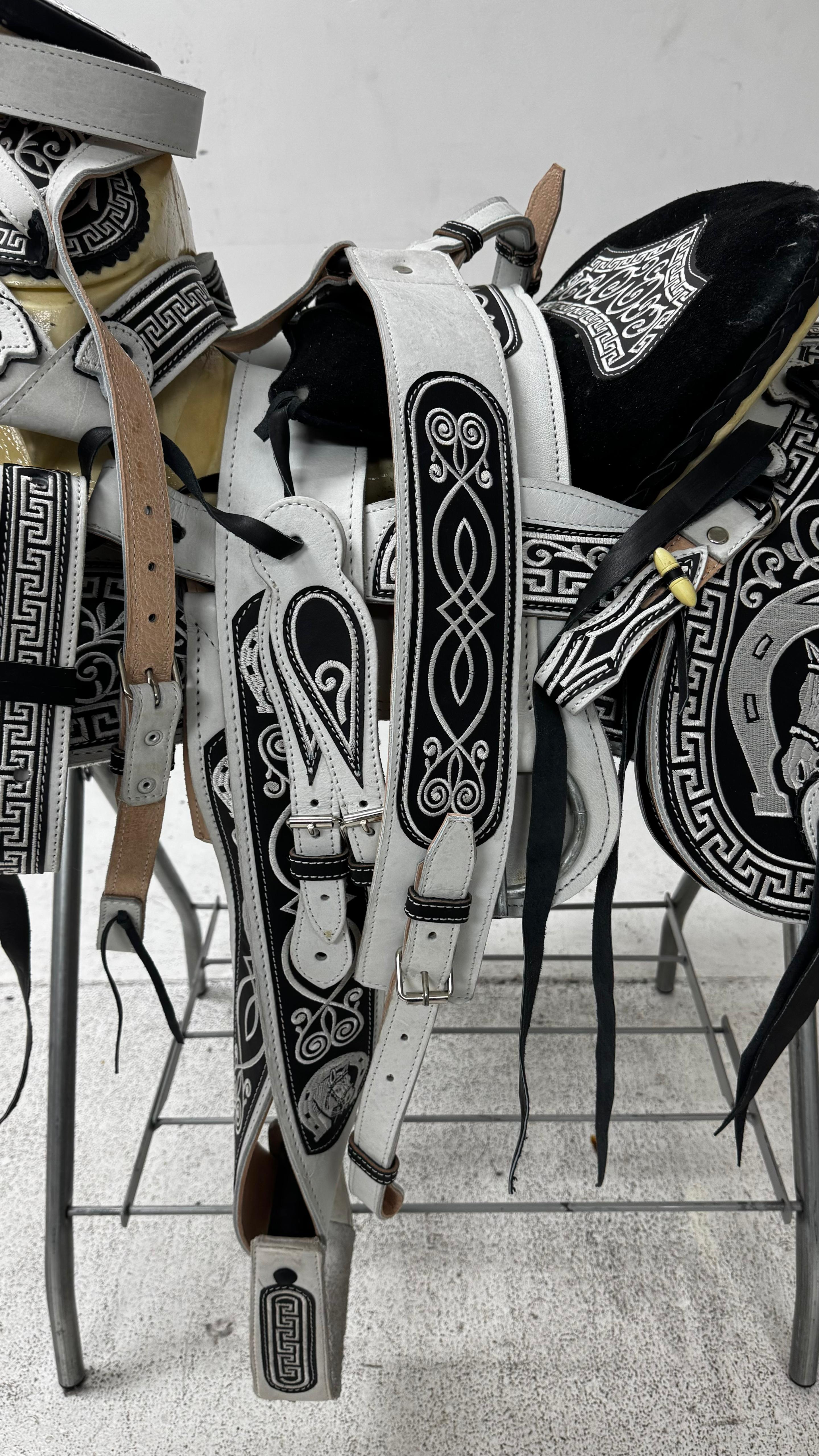 Charro Saddle – Black & White Embroidered Leather (15.5”) “La Versace”