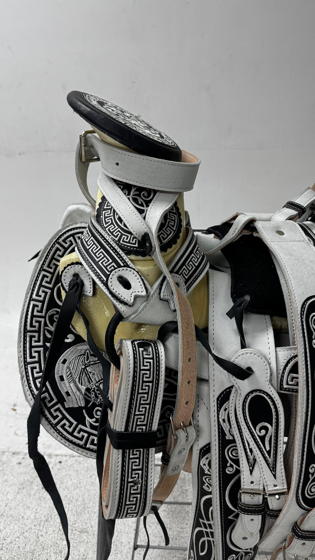 Charro Saddle – Black & White Embroidered Leather (15.5”) “La Versace”