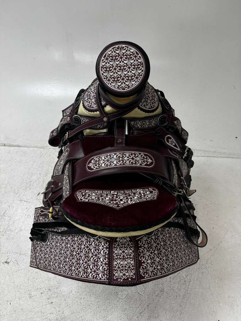 Charro Saddle – Burgundy & White “El Florentino” Edition (15.5”)