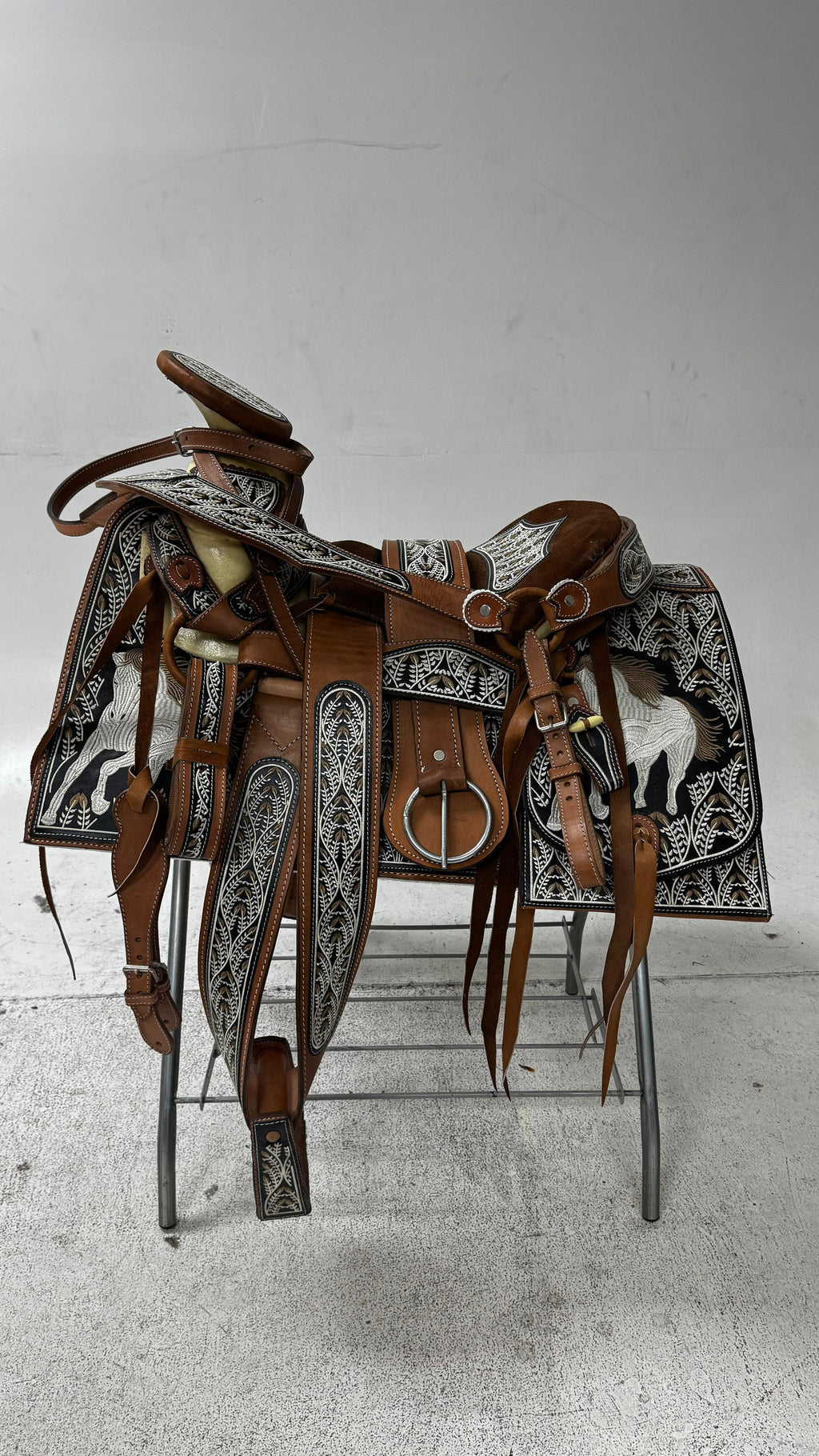 Charro Saddle – Tan Leather with Black & Silver Embroidery (15.5”) “El Cazador”