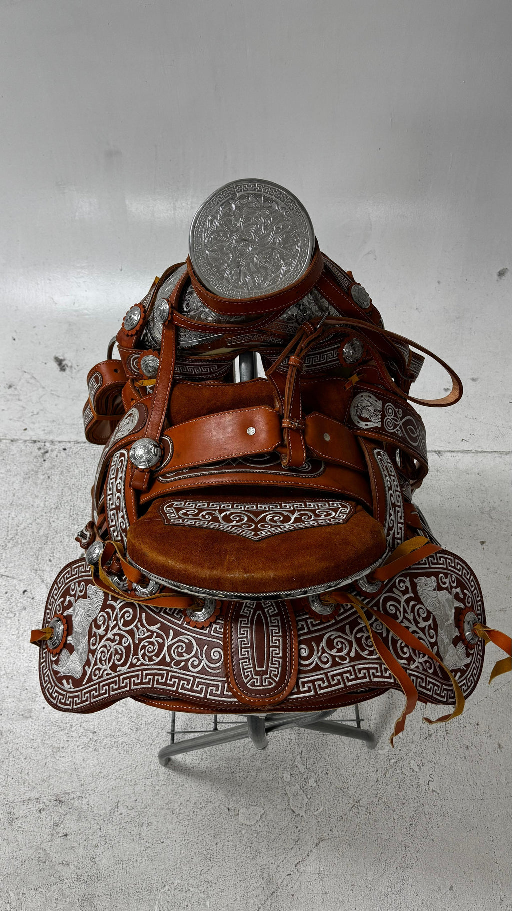 Charro Saddle – Tan Leather with Silver Engraved Plates (15.5”) “El Emperador”