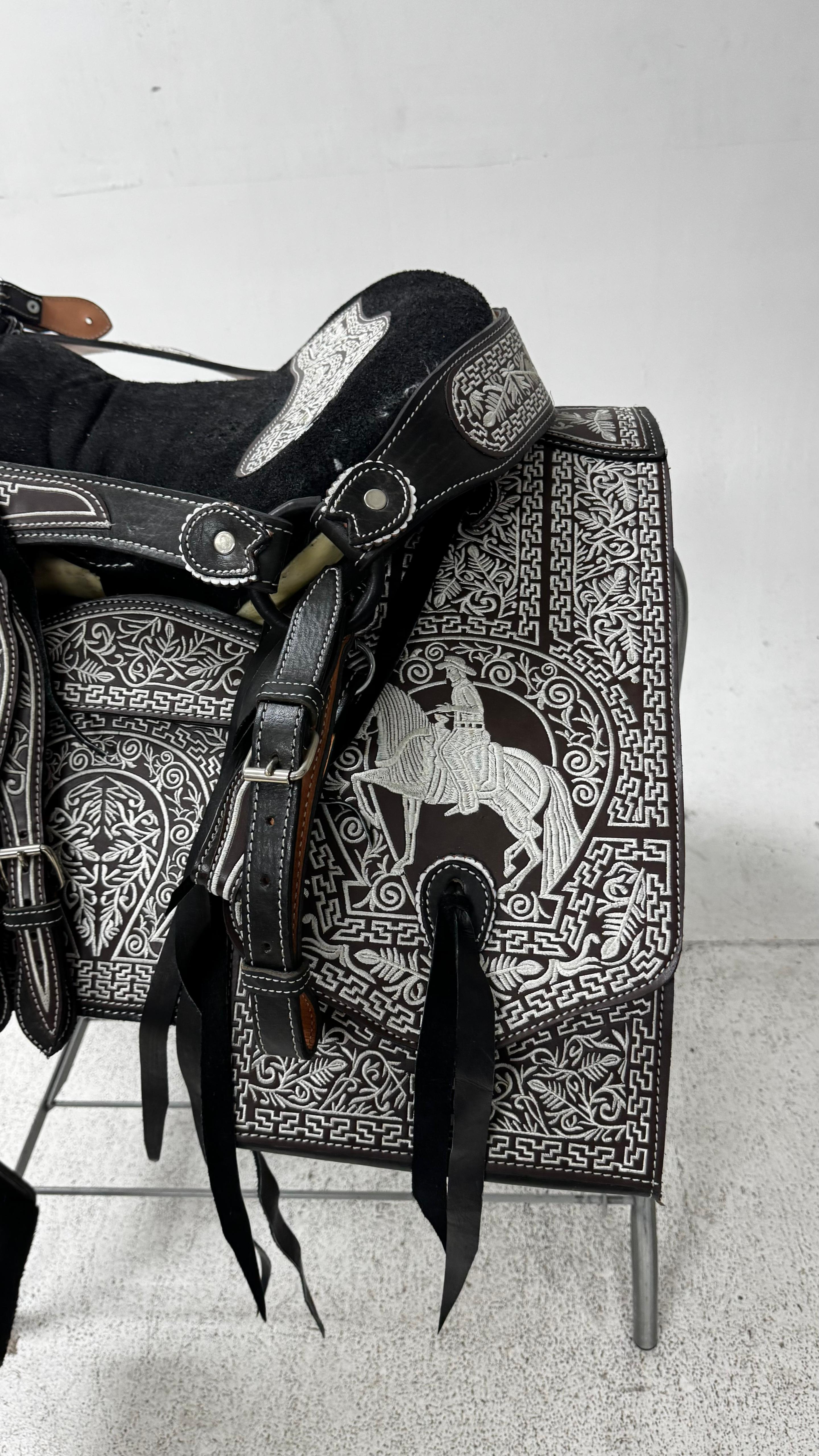 Charro Saddle – Black & Silver Embroidered Leather (15.5”) “El Eclipse”