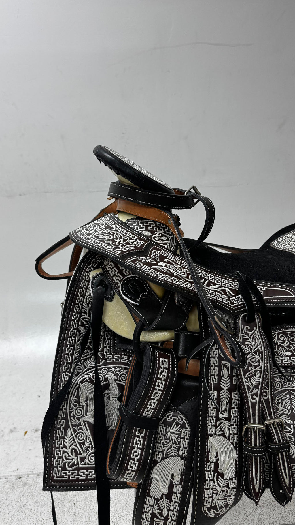 Charro Saddle – Black & Silver Embroidered Leather (15.5”) “El Eclipse”