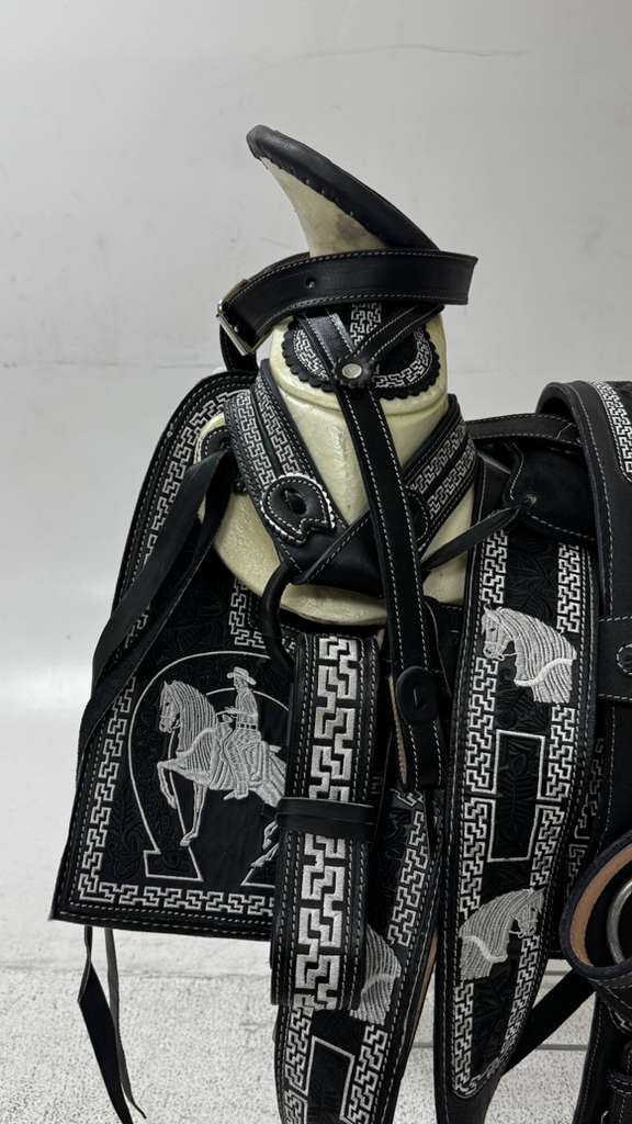 Charro Saddle – Black & White “El Jinete” Edition (15.5”)