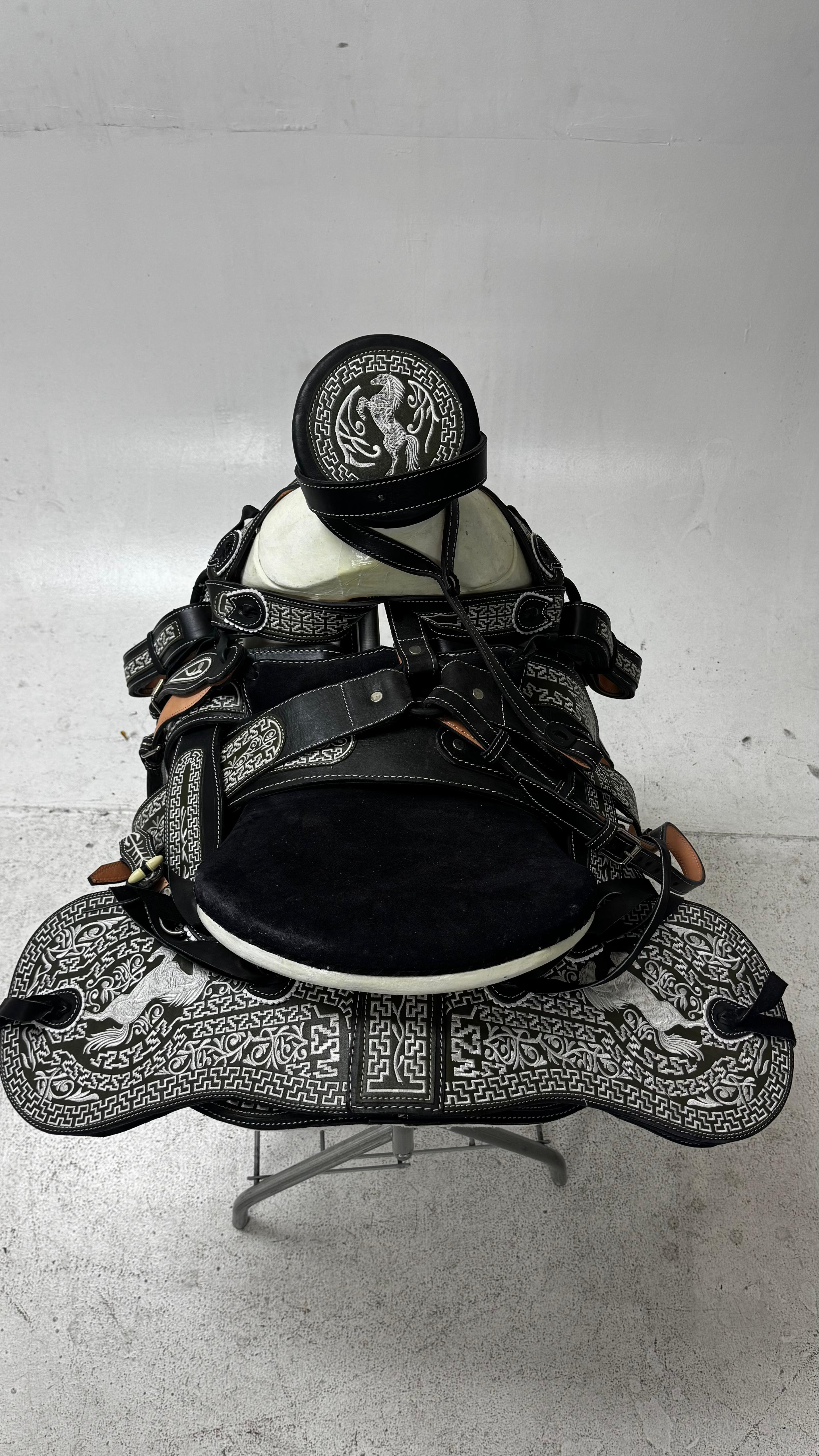 Charro Saddle – Black & Silver “El Potro” Edition (15.5”)