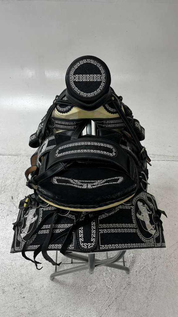 Charro Saddle – Black & White “El Jinete” Edition (15.5”)