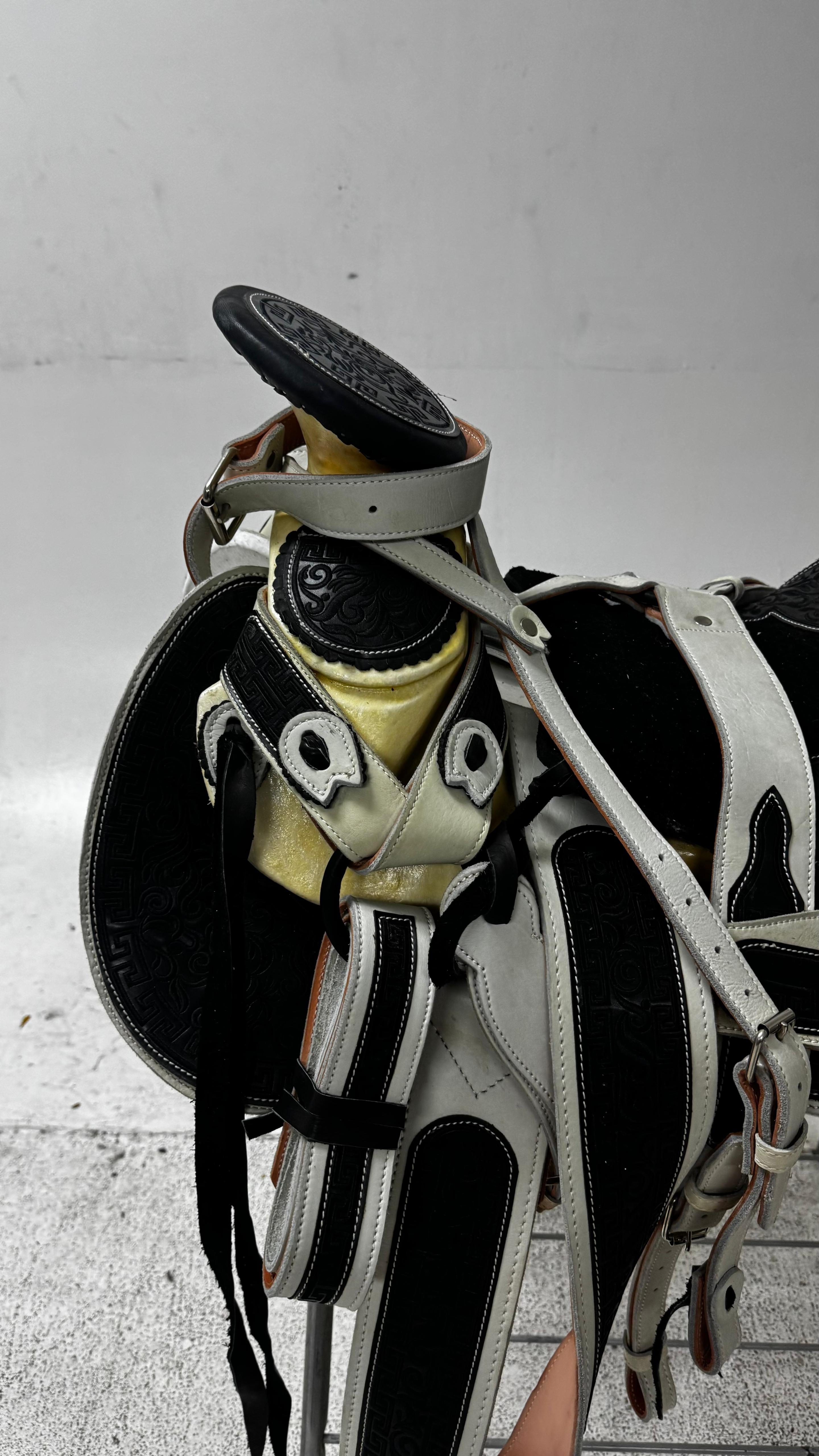 Charro Saddle – Black & Bone Leather with Embossed Detailing (15.5”) “La Sombra Blanca