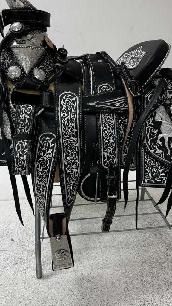 Charro Saddle – Black & Silver “El Guerrero Floral” Edition (15.5”)