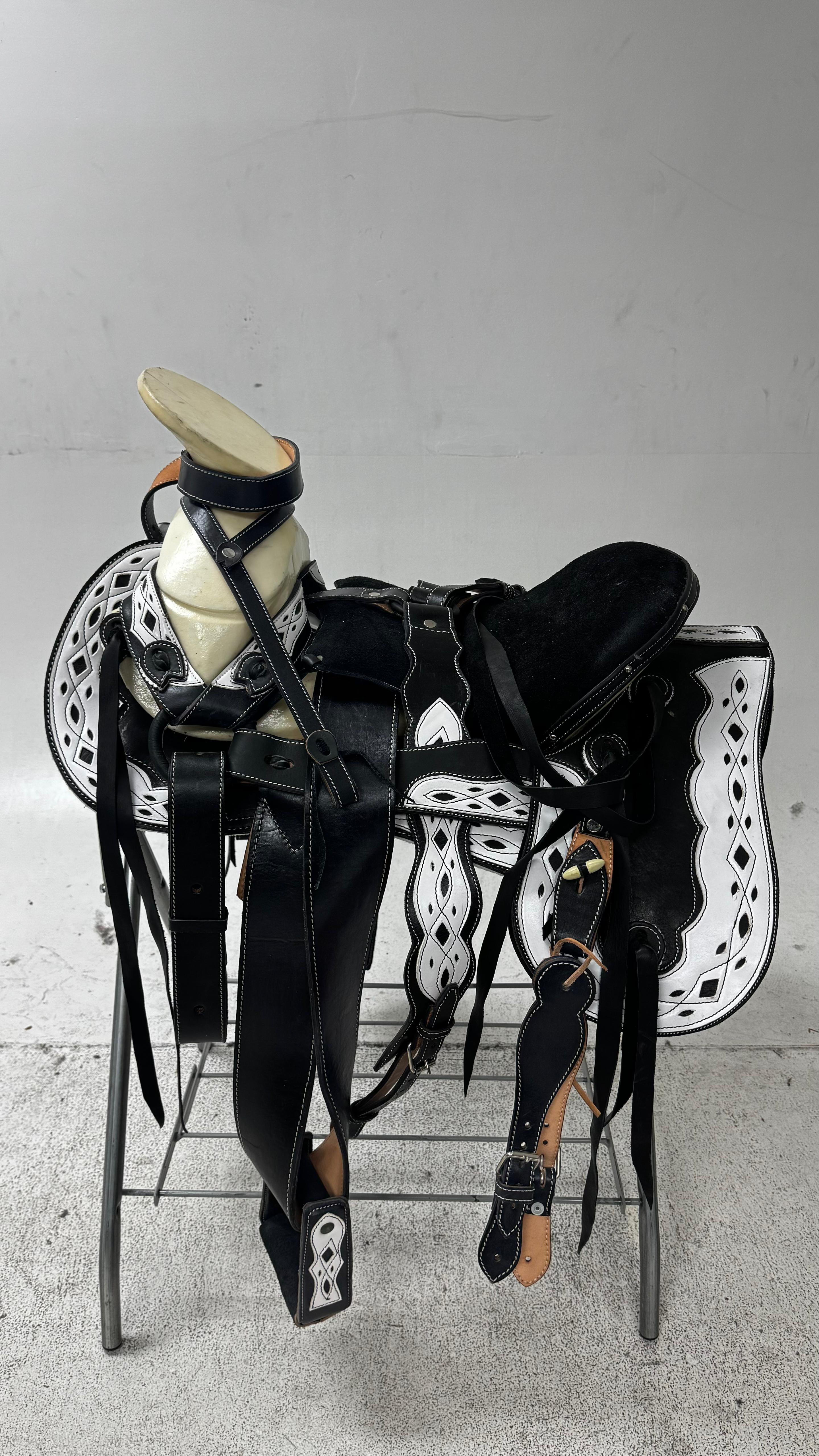 Charro Saddle – Black & White Leather (15.5”) “El Guerrero Blanco”
