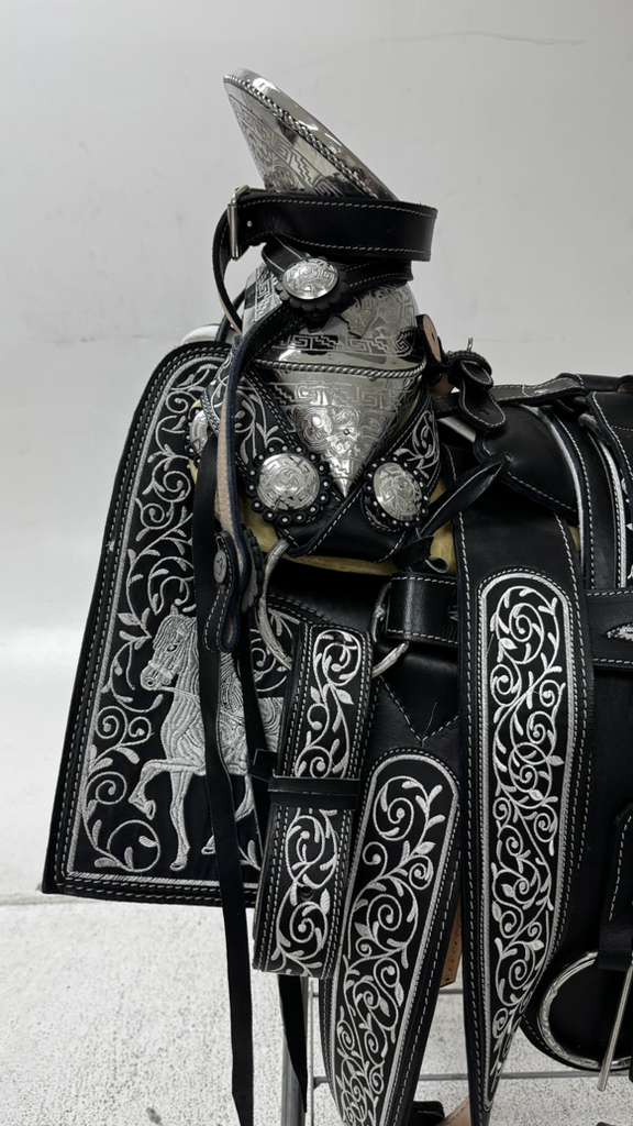 Charro Saddle – Black & Silver “El Guerrero Floral” Edition (15.5”)