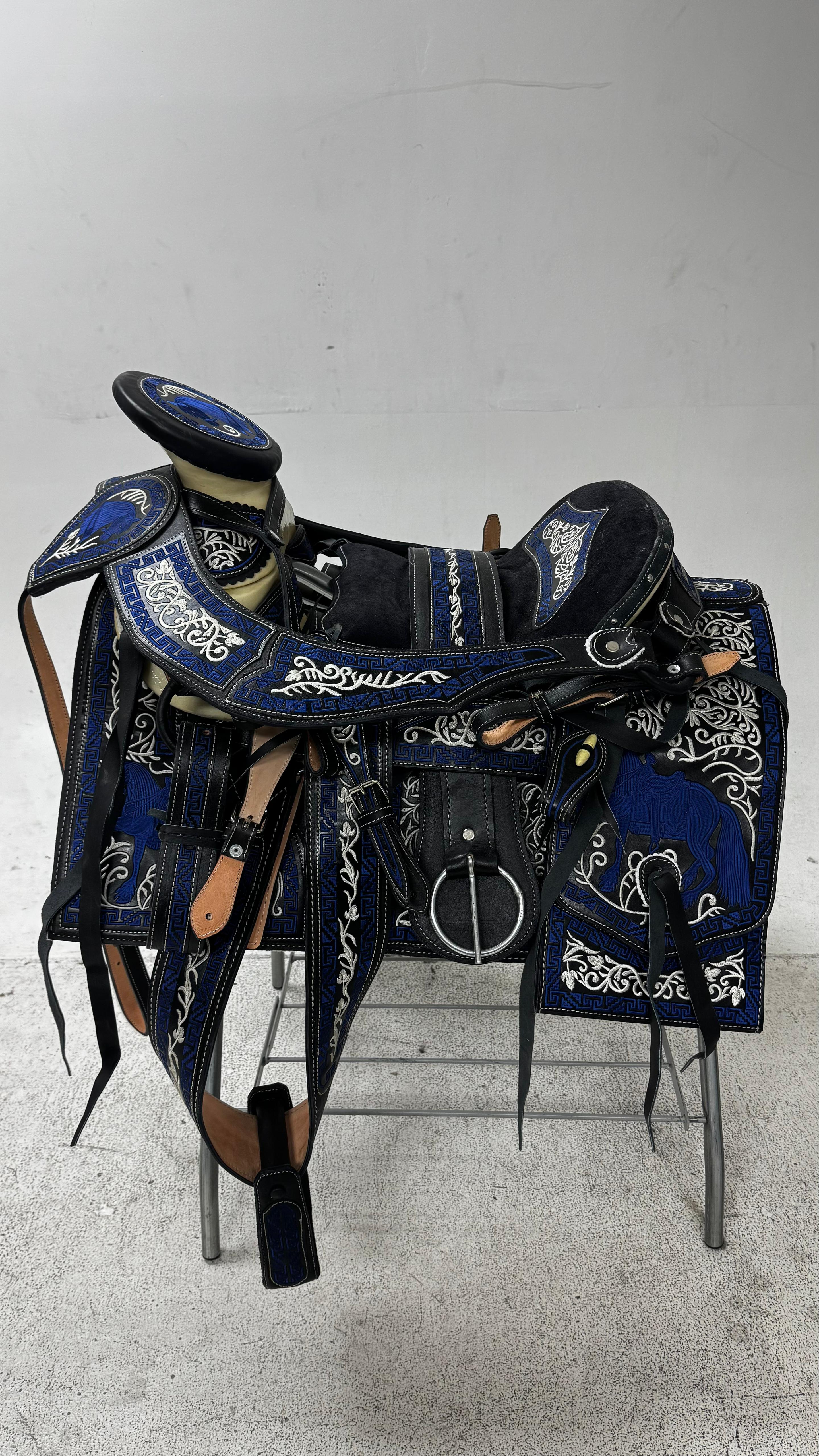 Charro Saddle – Blue & Black Bordada “Caballo Imperial” (15.5”)
