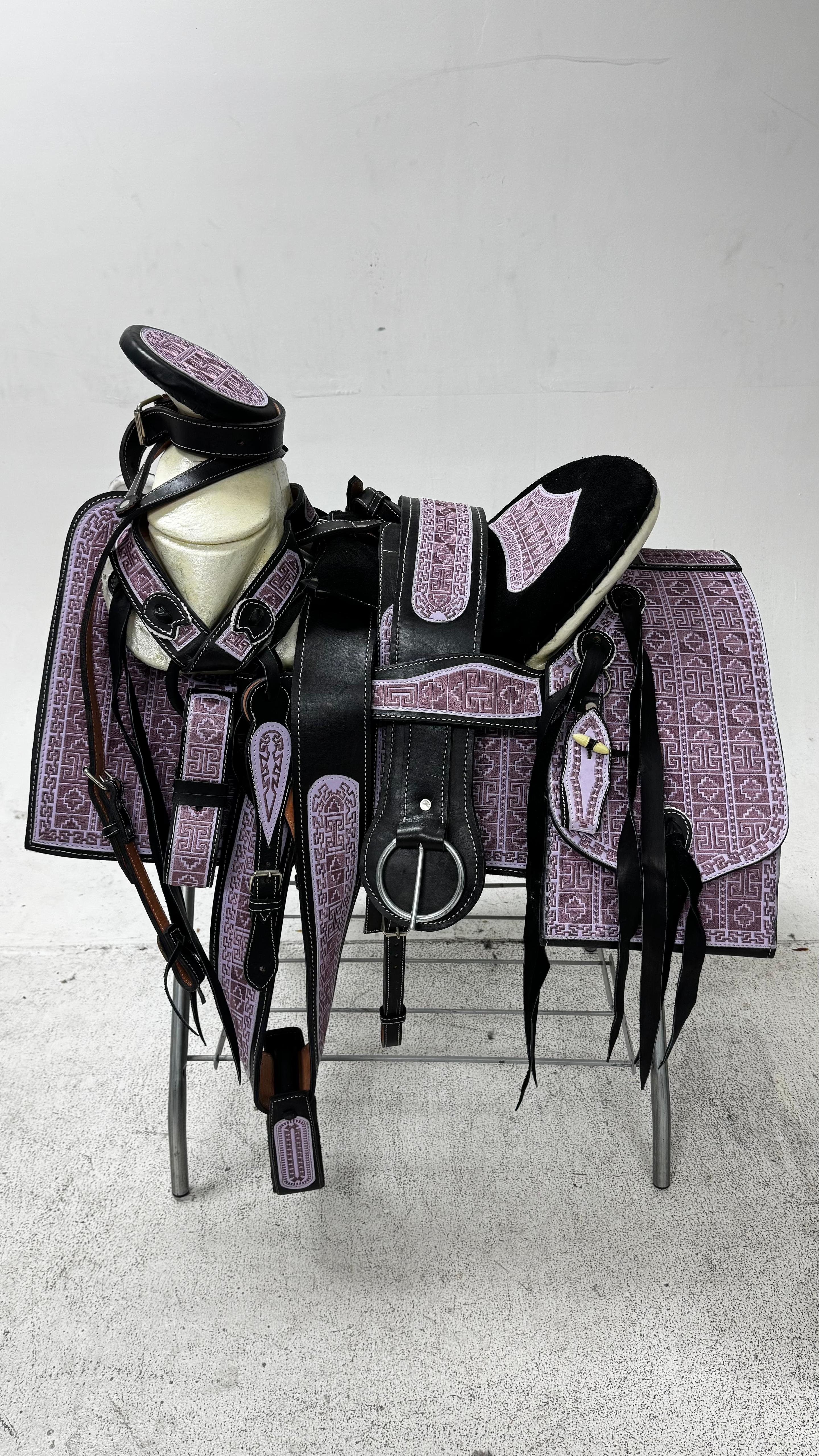 Charro Saddle – Black & Lilac Bordada “Reina Morada” (15.5”)