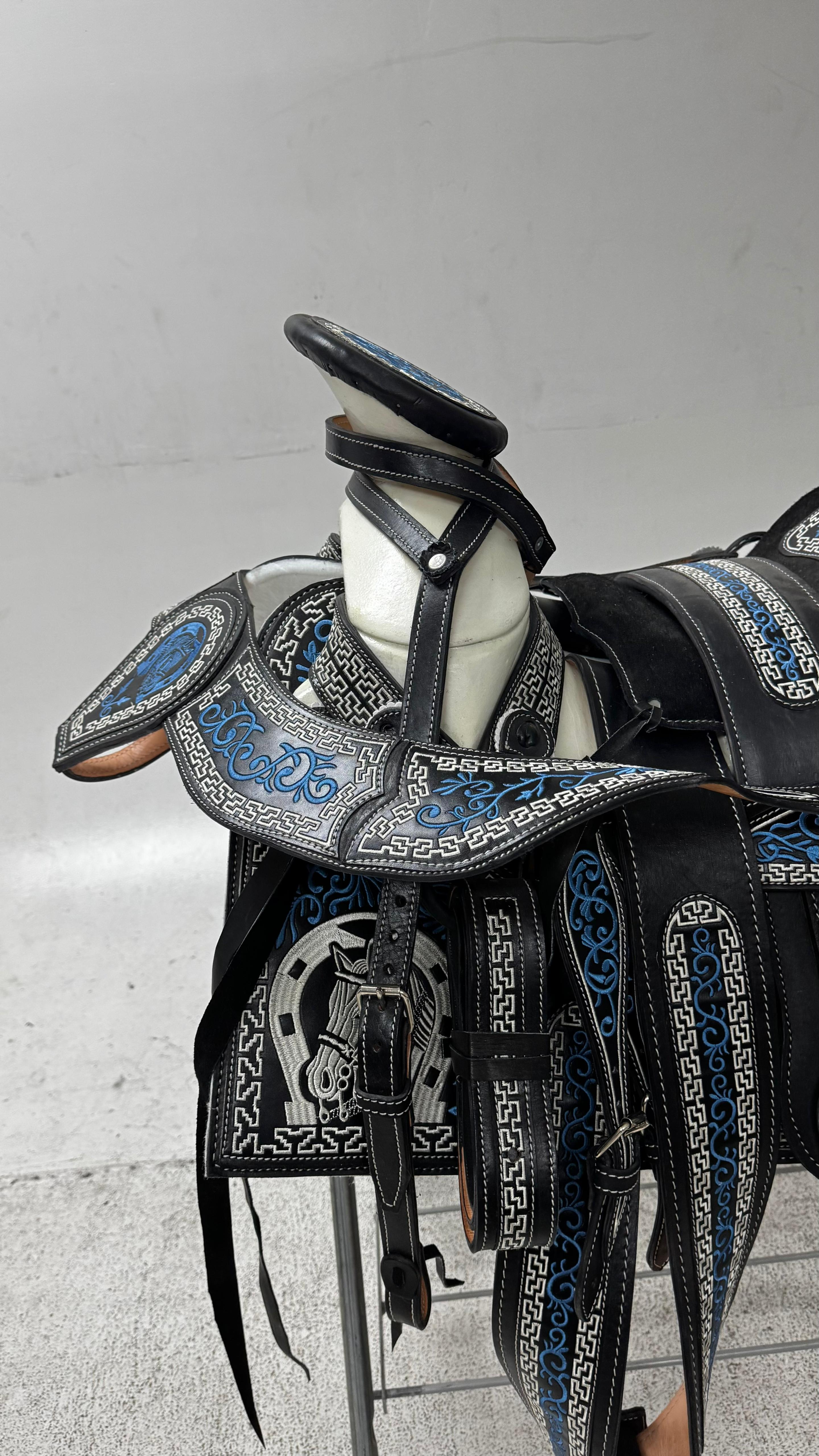Charro Saddle – Black Leather with Blue Embroidery (15.5”) “Azul Imperial”