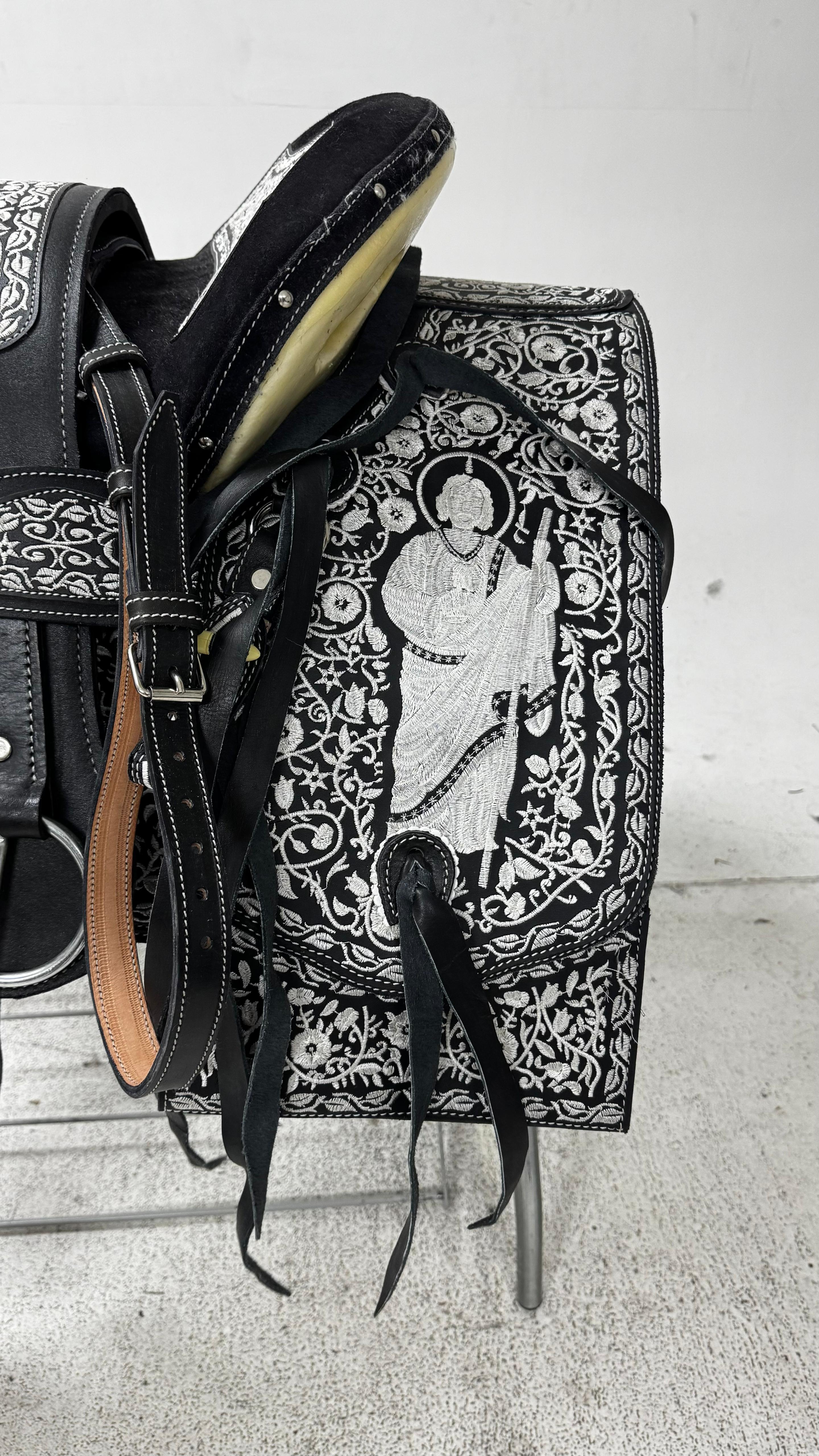Charro Saddle – Black Leather with Silver Embroidery & San Judas Design (15.5”) “El Diamante de Fe”